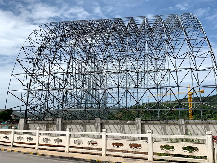 大庆山寨矿储煤棚网架